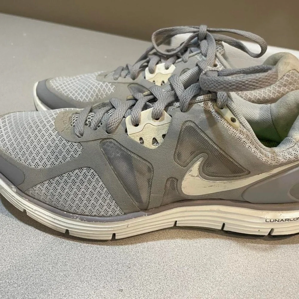 Nike Women's Breathe Lunarglide‎ 3 Running Sneaker Style 454315-017 Size 7.5